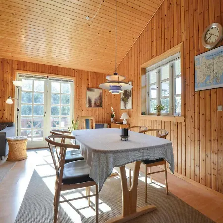 Three-bedroom Holiday In *